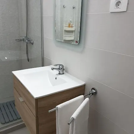Tina Apartment - Mamaia Nord Apartament *